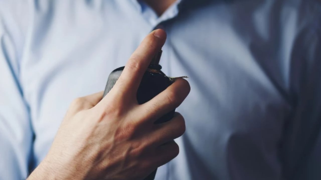 Foto - Deneyince farkını göreceksiniz! Parfümün kalıcılığını arttıran doğal yöntem