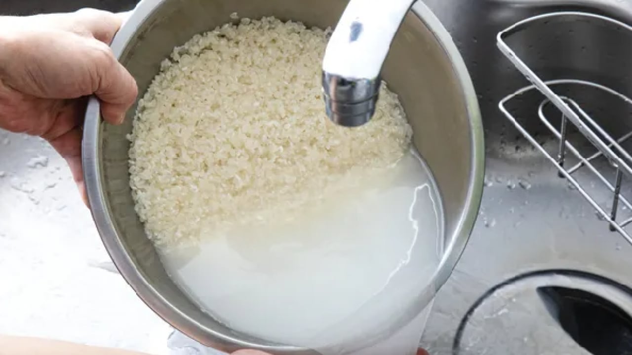 Deneyince farkını göreceksiniz! Pirincin tane tane olmasını sağlayan doğal yöntem