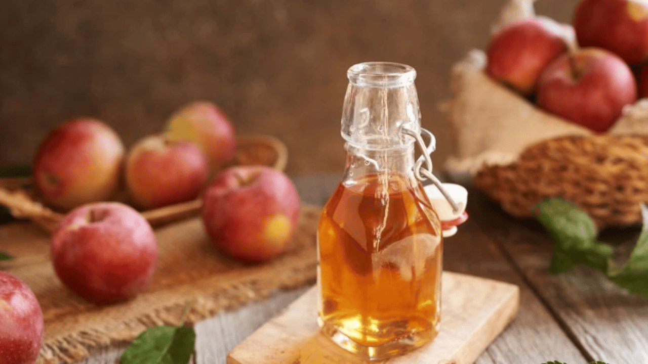 Foto - Deneyince farkını göreceksiniz! Sararan tırnakları beyazlatmanın doğal yolu