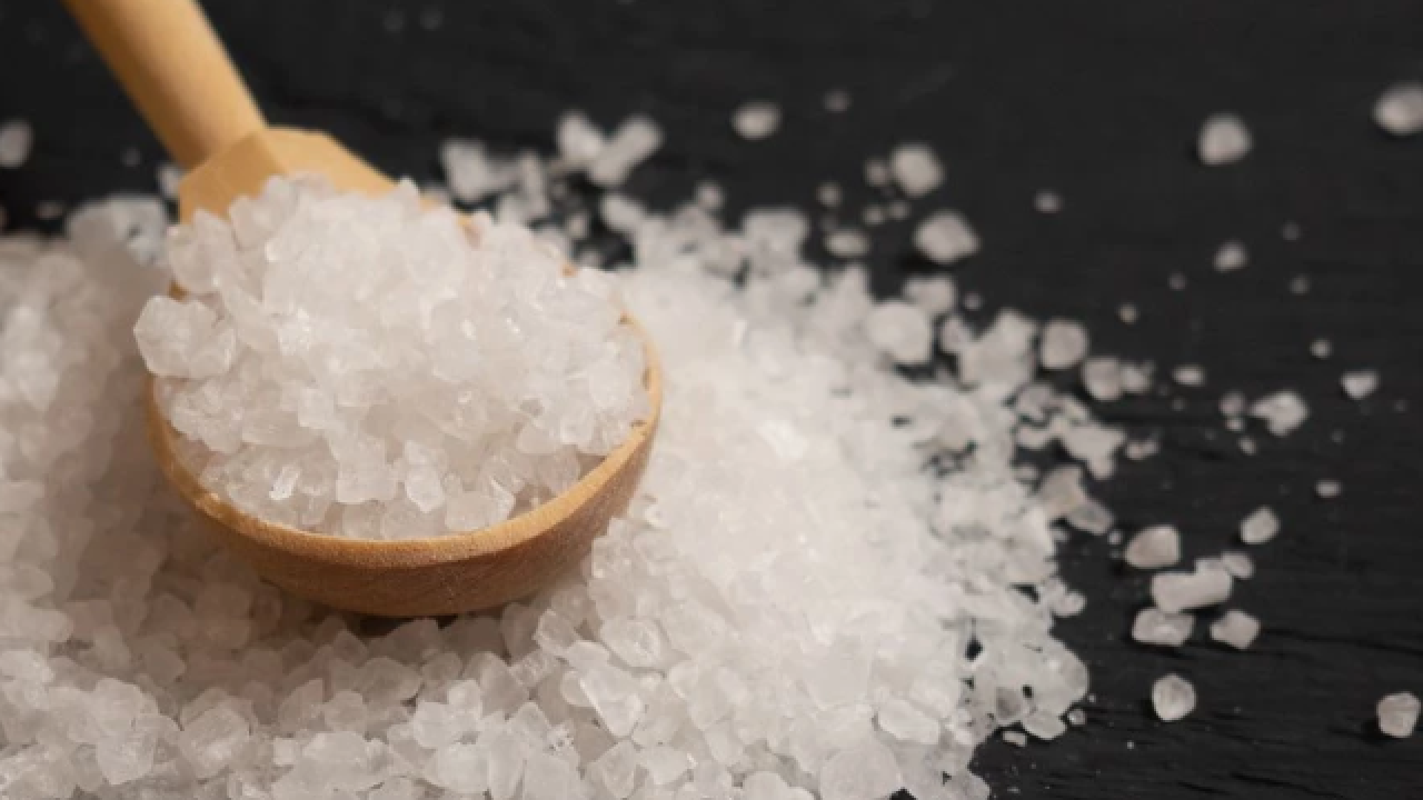 Foto - Deneyince farkını göreceksiniz! Sarımsakları aylarca taze saklamanın yolu