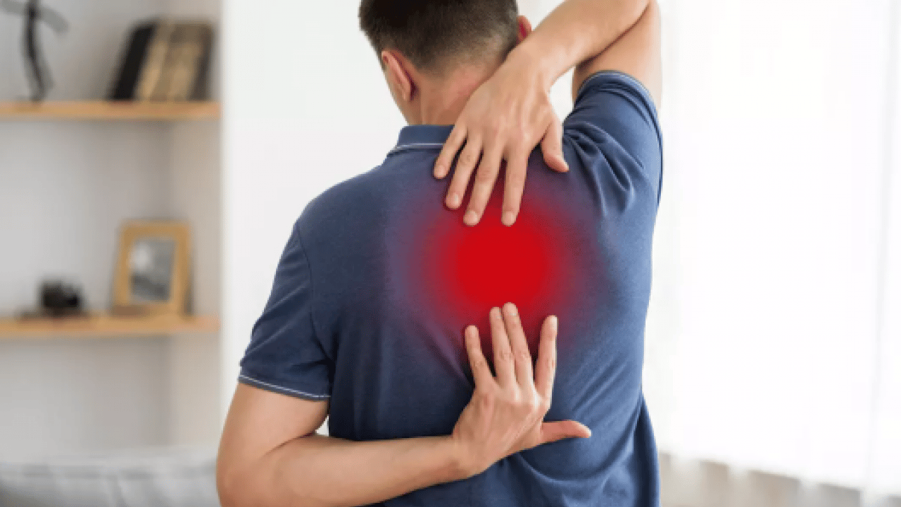 Deneyince farkını göreceksiniz! Sırt ağrısından kurtulmanın doğal yolu açıklandı