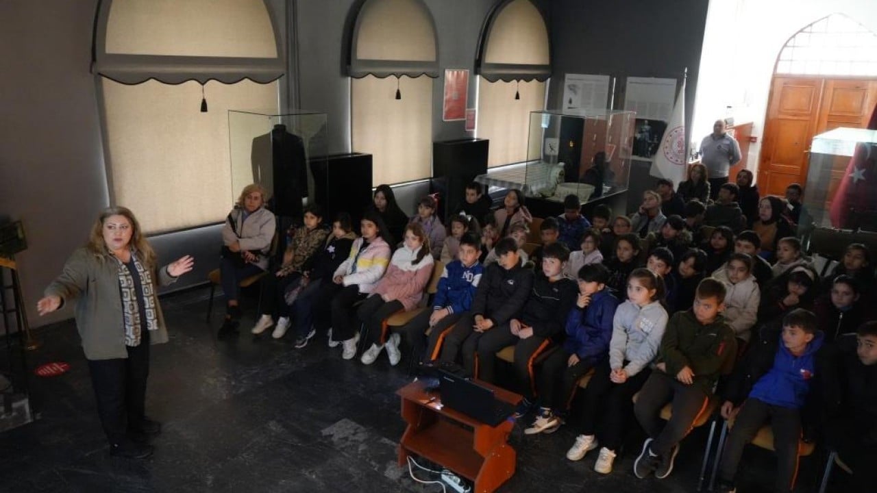 Foto - Deniz kumu elenirken bulunmuştu! 16. yüzyıla ait sikkeler müzede sergileniyor