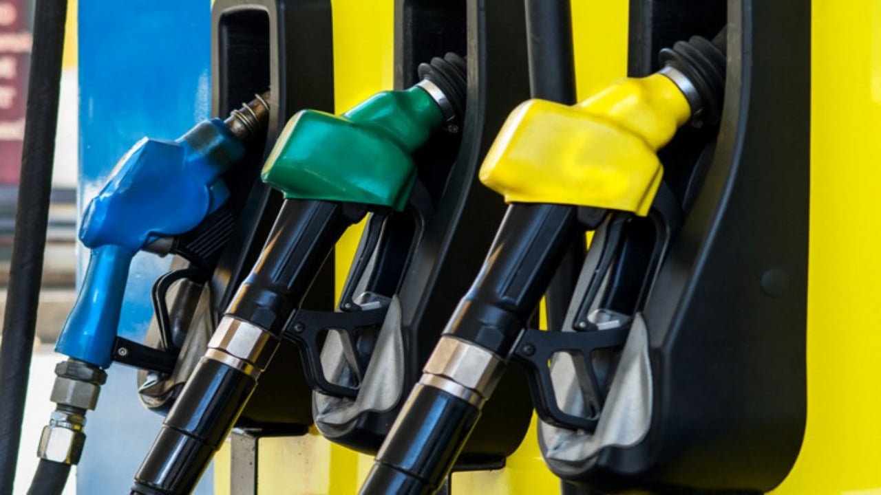 Foto - Deposunu bugün doldurmayan bin pişman olacak! Akaryakıta gece yarısı kallavi zam var