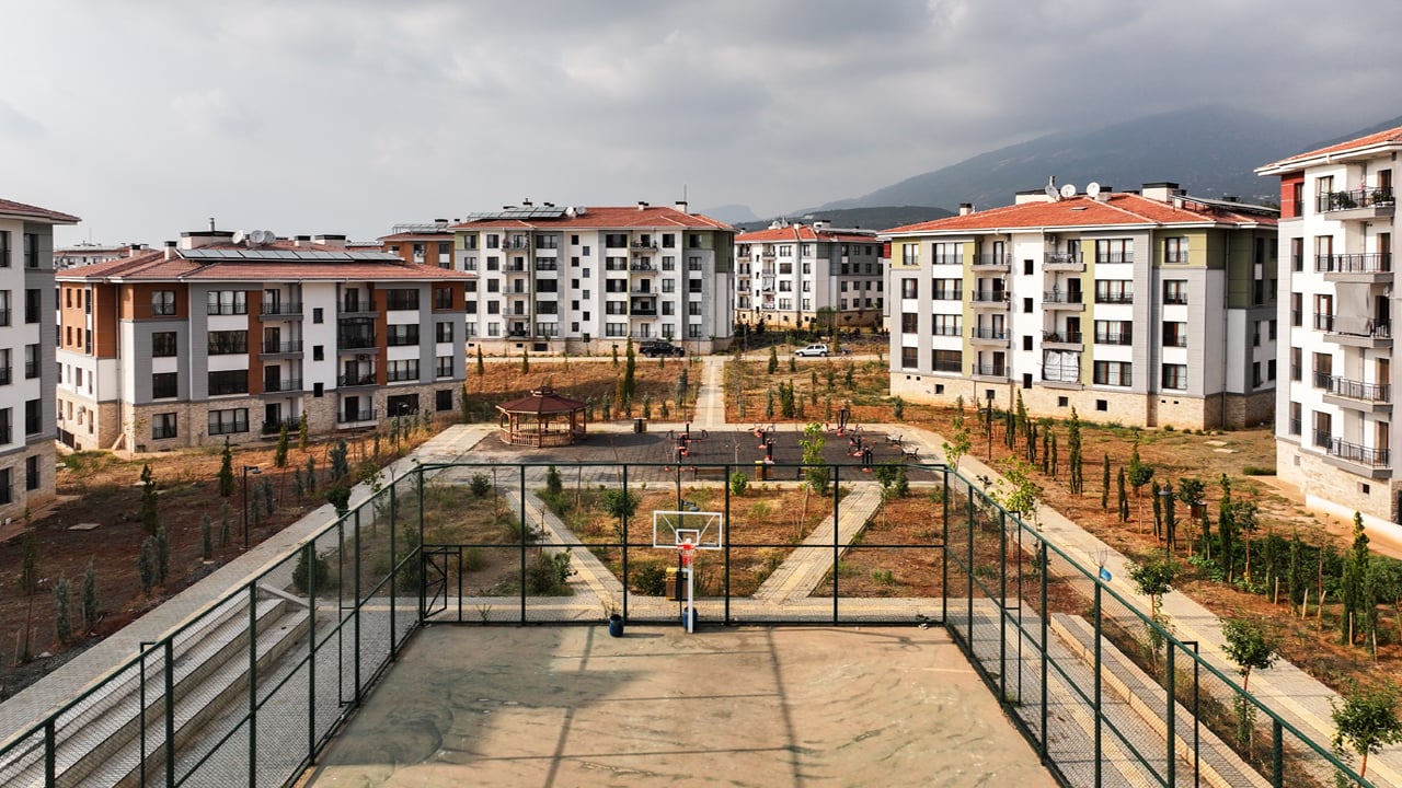 Foto - Deprem bölgesindeki inşa çalışmaları yıl sonuna kadar tamamlanacak! Kurum: Mutlu sona çok az kaldı