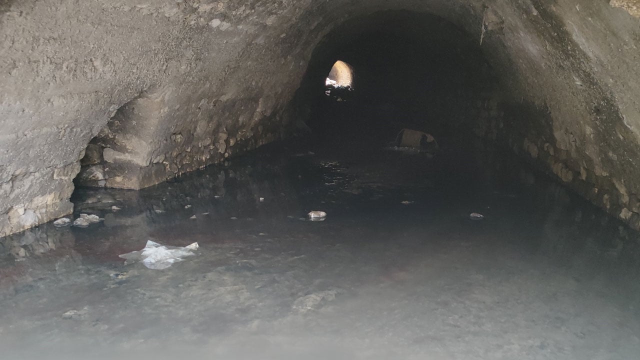 Foto - Deprem enkazının altından çıktı! Hatay'da şaşırtan manzara