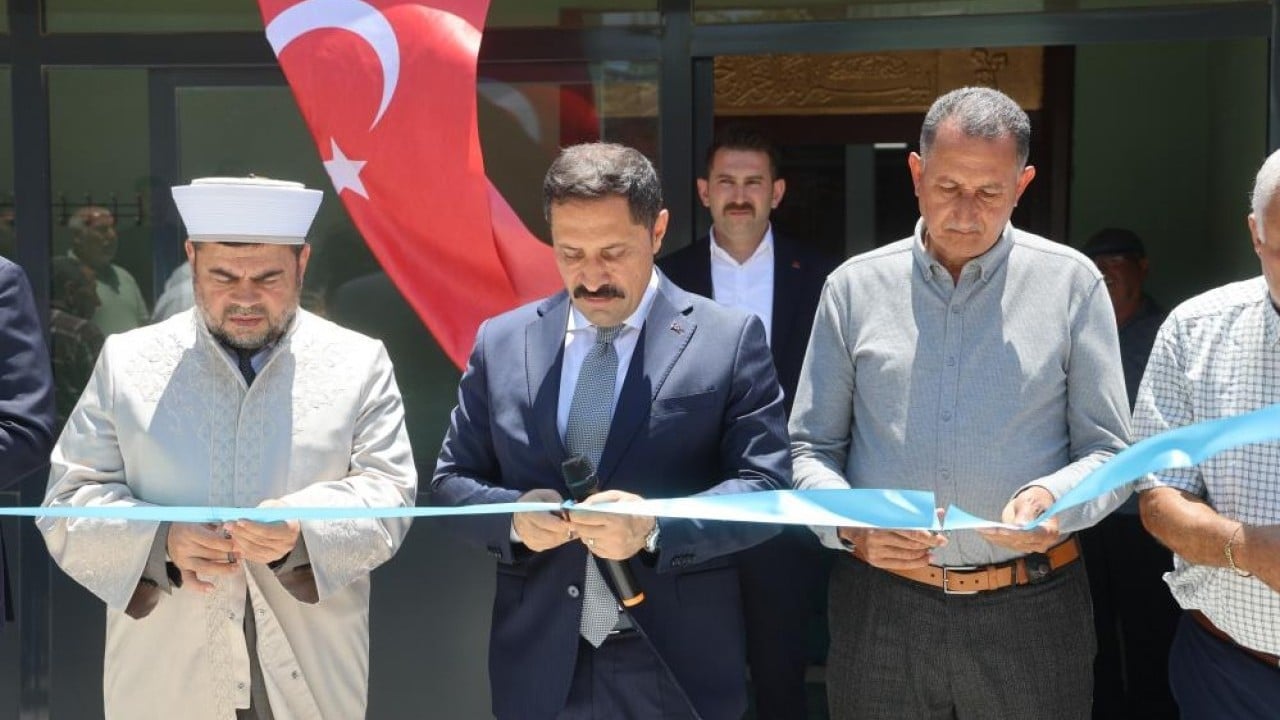 Deprem sonrası inşa edilen 130'uncu cami ibadete açıldı