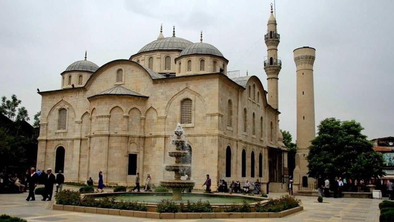 Foto - Depremde yıkılmıştı! Yeni Cami'nin restorasyonunda sona yaklaşıldı