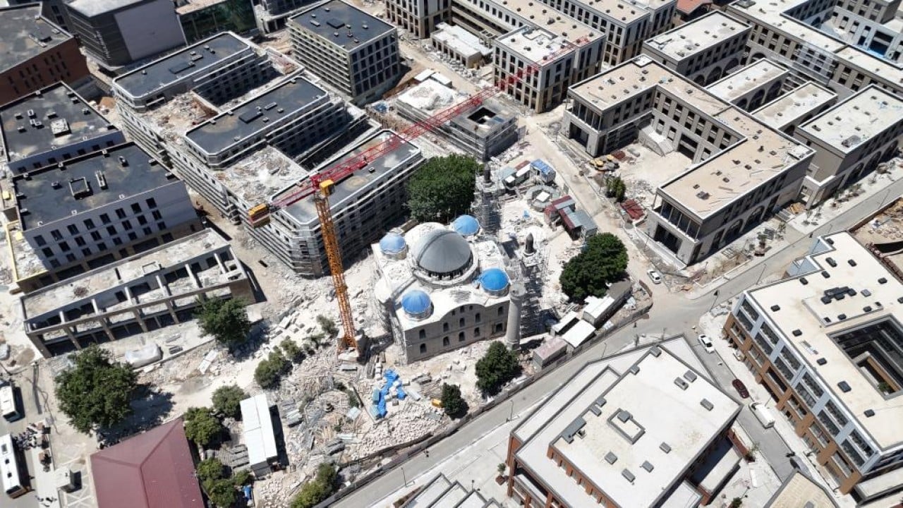 Depremde yıkılmıştı! Yeni Cami'nin restorasyonunda sona yaklaşıldı