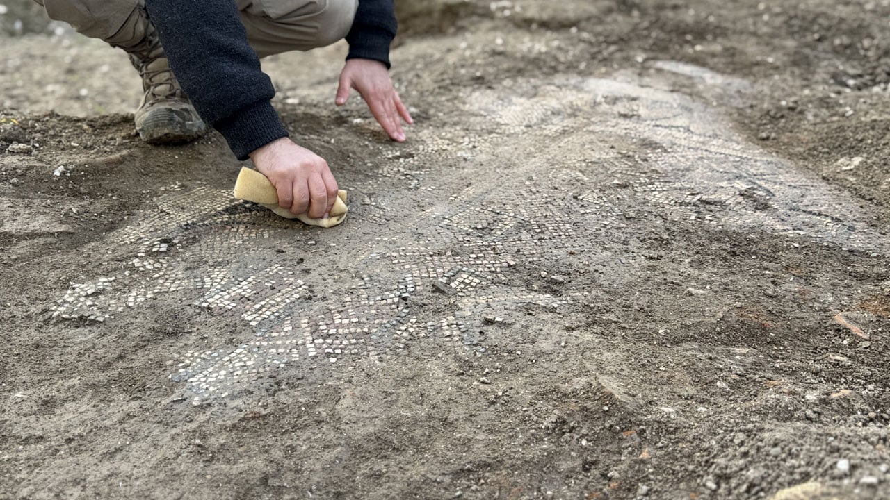 Foto - Depremin ardından ortaya çıktı! Hatay’da tarihi keşif