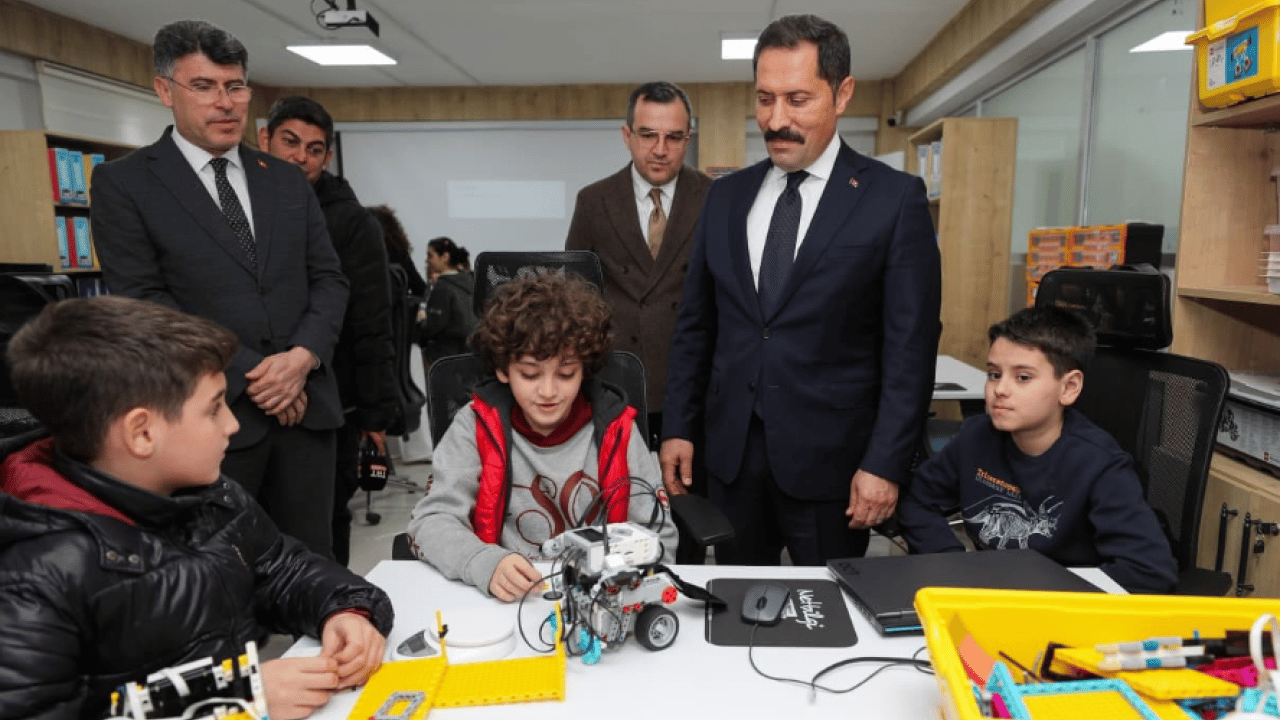 Foto - Depremzede gençlerden teknoloji devrimi: 4 bin kişilik dev kadro yarışmaya hazır