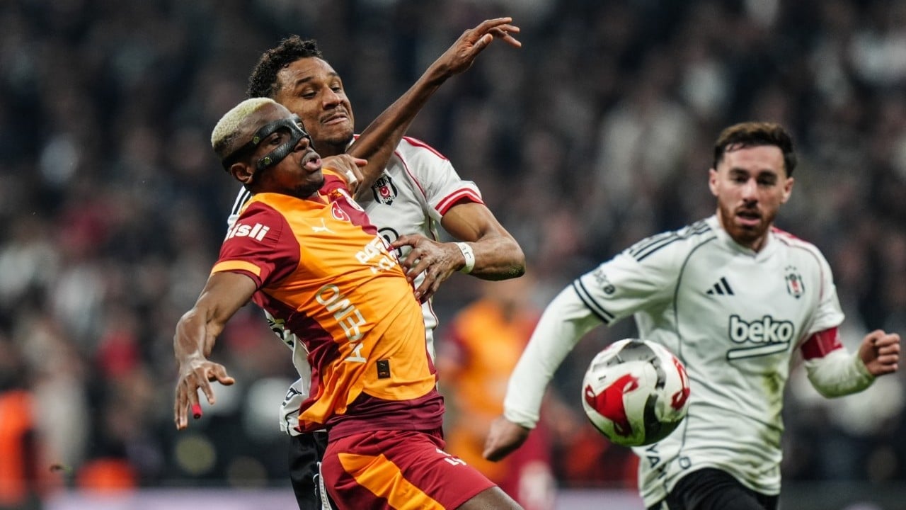 Foto - Derbi sonrası Ahmet Çakar ateş püskürdü: Yazıklar olsun, 3 kırmızı kart çıkmalıydı isyanı...