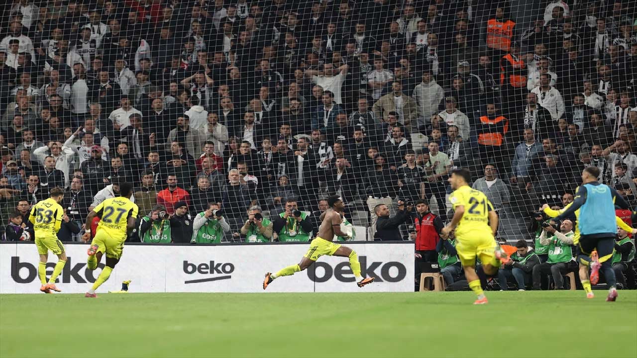 Foto - Derbide kritik pozisyonlar! Fenerbahçe-Beşiktaş maçındaki kararları hakemler yorumladı