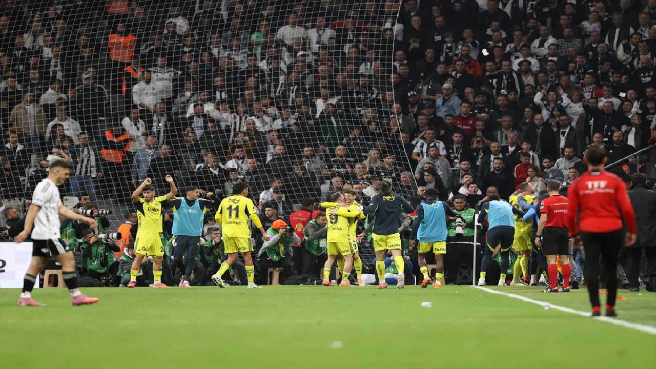 Foto - Derbide kritik pozisyonlar! Fenerbahçe-Beşiktaş maçındaki kararları hakemler yorumladı