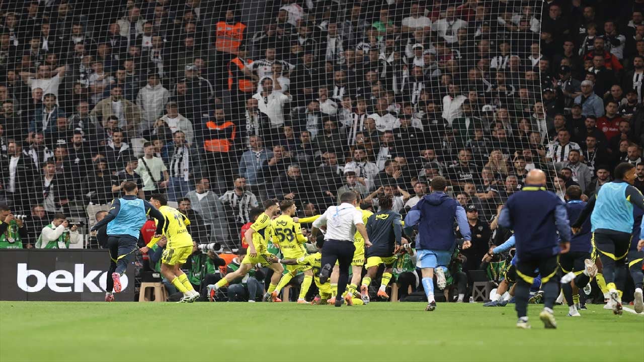 Foto - Derbide kritik pozisyonlar! Fenerbahçe-Beşiktaş maçındaki kararları hakemler yorumladı