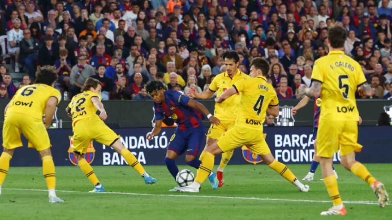 Foto - Derbinin galibi Barcelona! Puan farkını açtı şampiyonluğa koşuyor