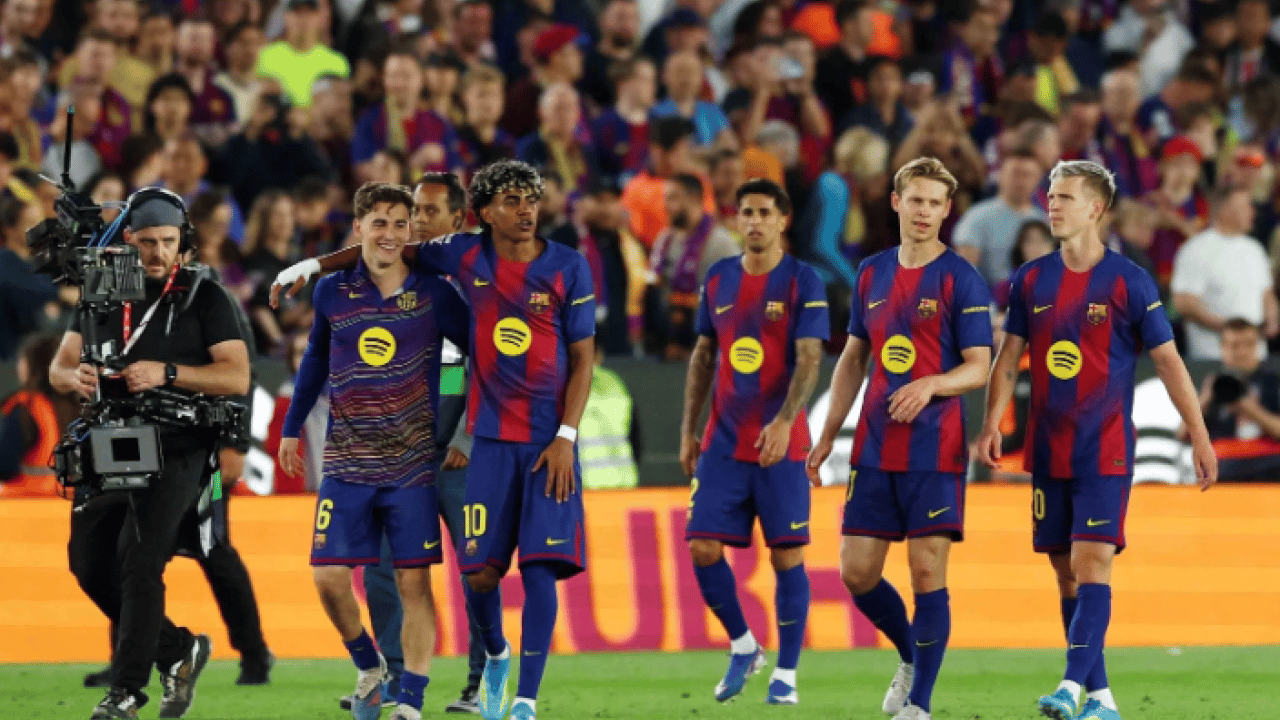 Derbinin galibi Barcelona! Puan farkını açtı şampiyonluğa koşuyor