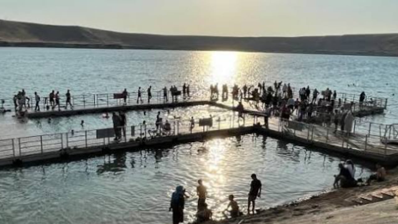 Foto - Derinliği tam 300 metre: Sıcaklara dayanamayan oraya koşuyor!