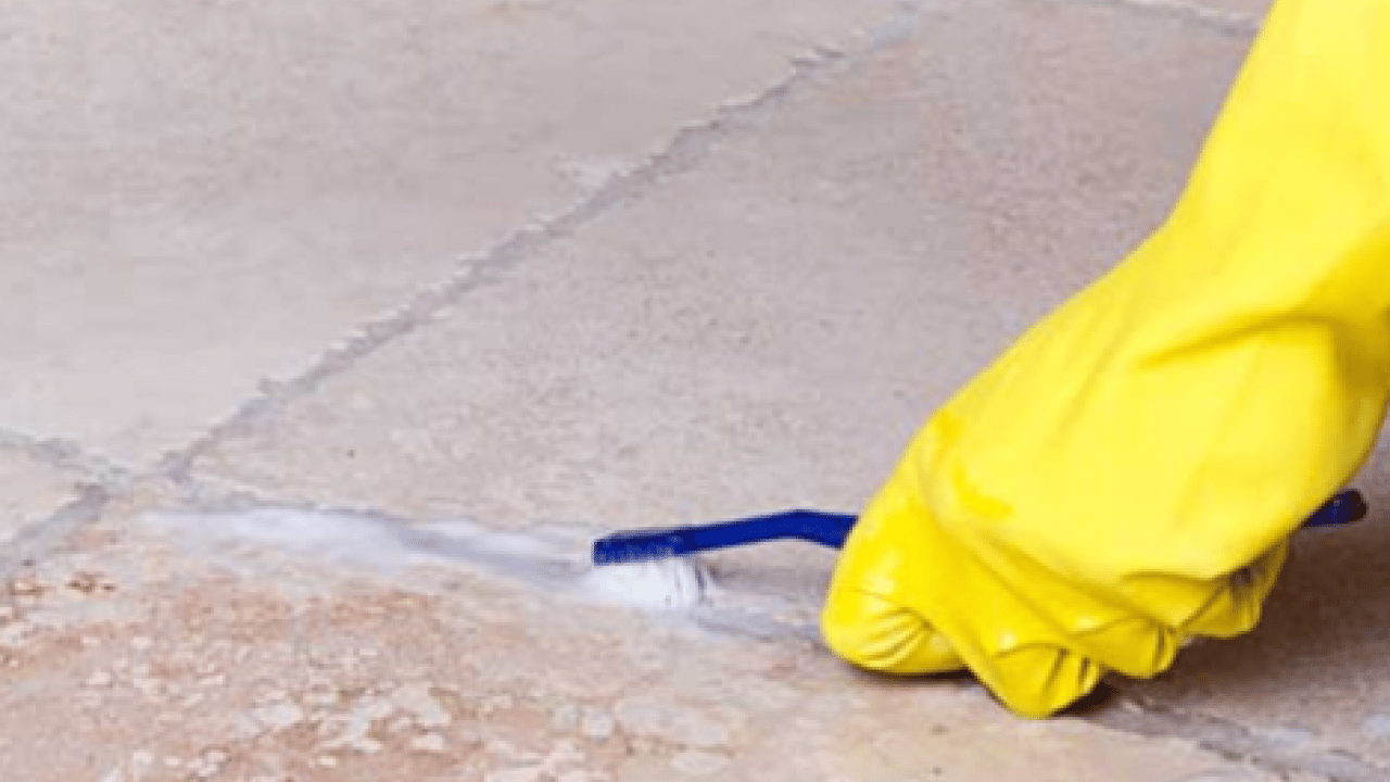 Foto - Derzleri temizlerken dikkat: Bu ikisi karışınca zehir oluyor!