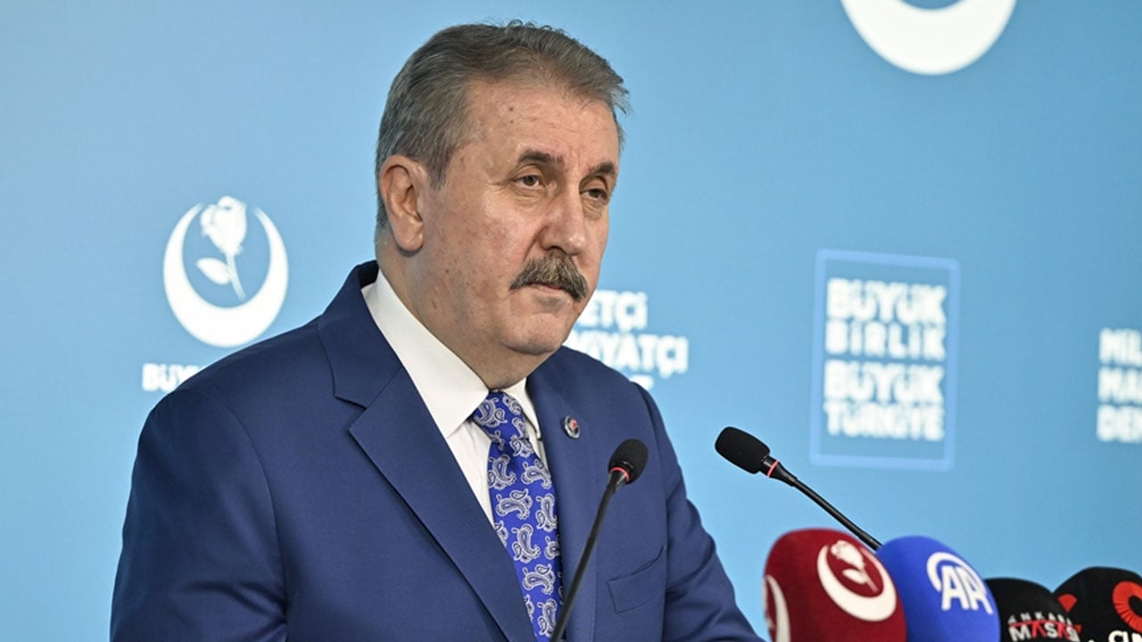 Foto - Destici: Dilini tutmayanın dili susturulur! Mizah konusu yapacağın bir şey kalmadı da sıra Kur'an-ı Kerim'e mi geldi hadsiz