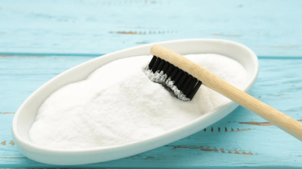 Foto - Deterjan kullanmaya gerek kalmayacak! Aspiratördeki yağ lekelerini gideren yöntem