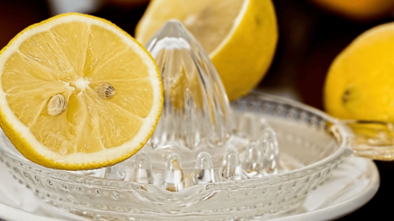 Foto - Deterjan kullanmaya gerek yok! İşte beyaz çorapları ilk günkü gibi yapmanın kolay yolu