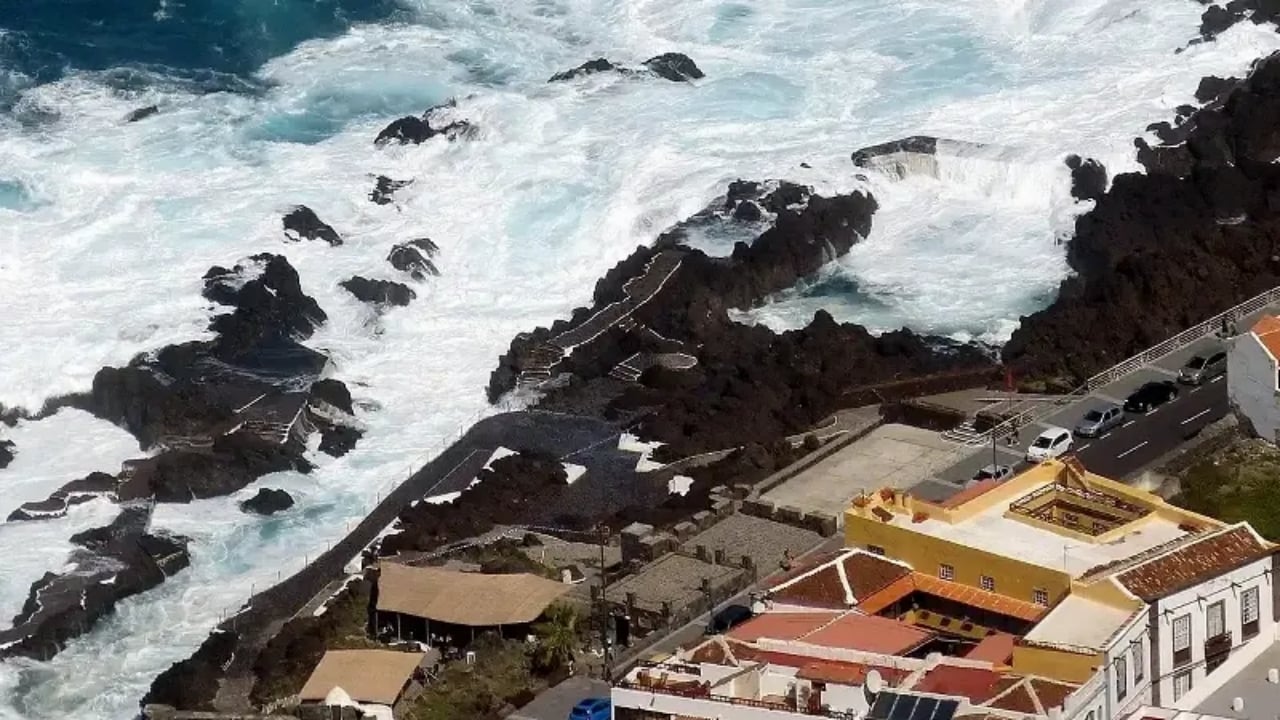 Foto - Dev dalgalar facia getirdi: Çok sayıda ölü ve yaralı var