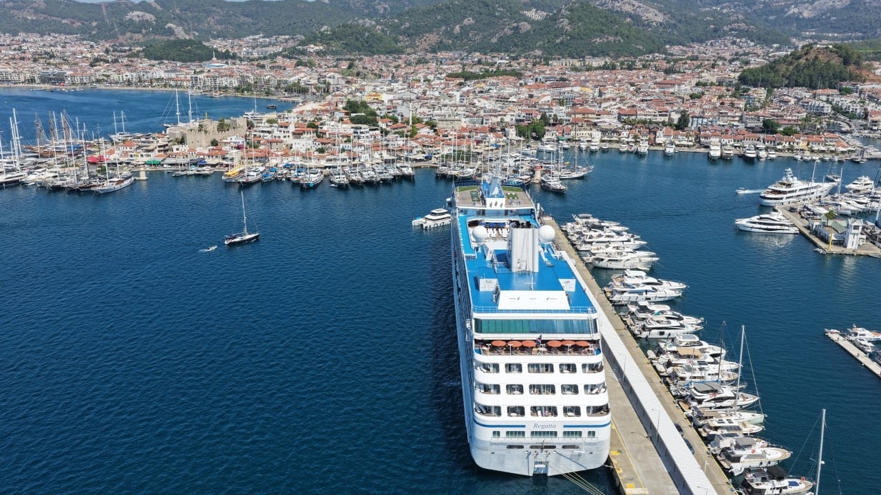 Foto - Dev gemi yüzlerce yolcusuyla Marmaris'te