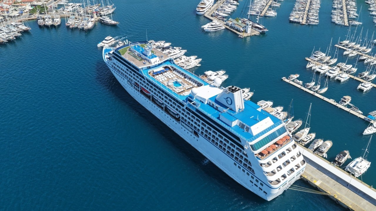 Foto - Dev gemi yüzlerce yolcusuyla Marmaris'te