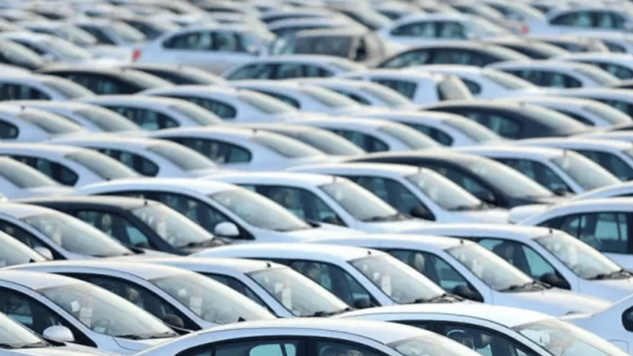 Otomobil devinde süspansiyon krizi: 400 bin araç geri çağrıldı!