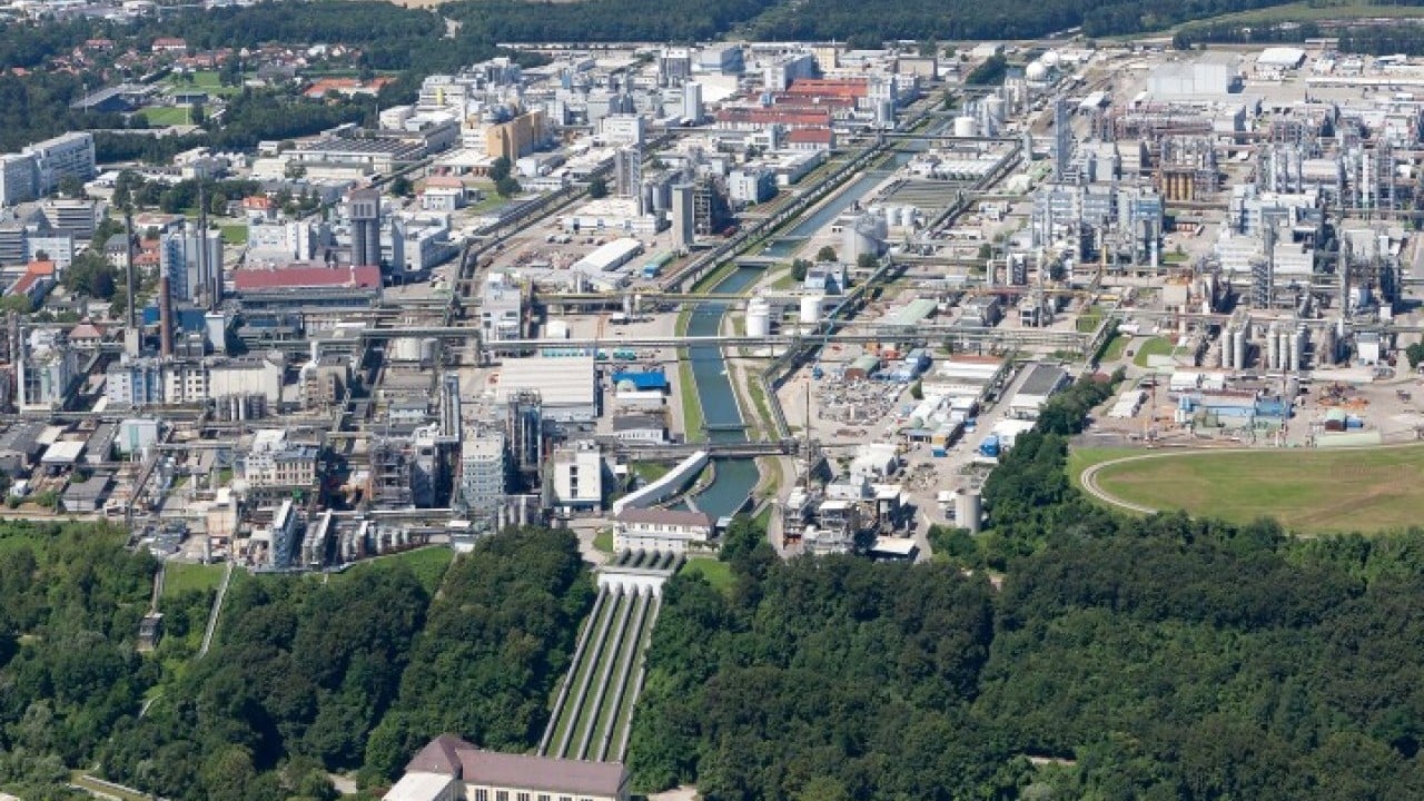 Foto - Dev şirkette kovulan kovulana