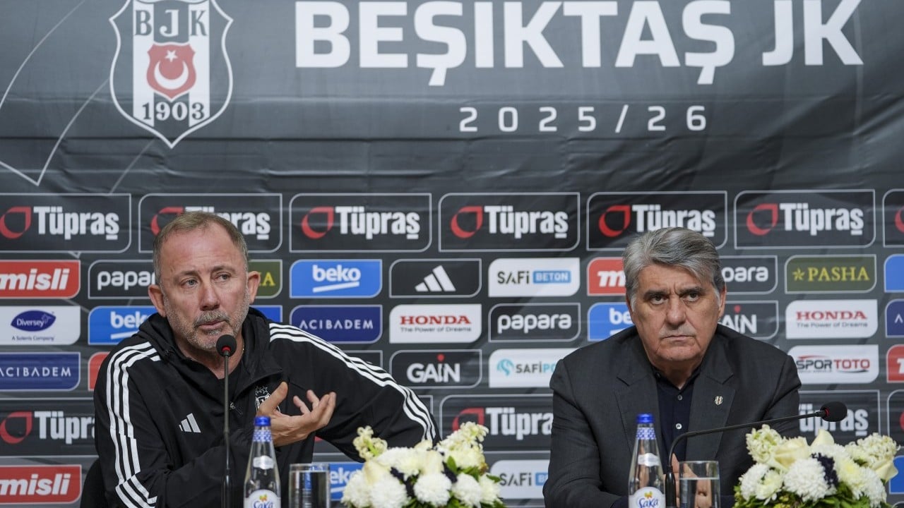 Foto - Dev Süper Lig takımı sol bek kararını apar topar değiştirdi! Müthiş gelişme