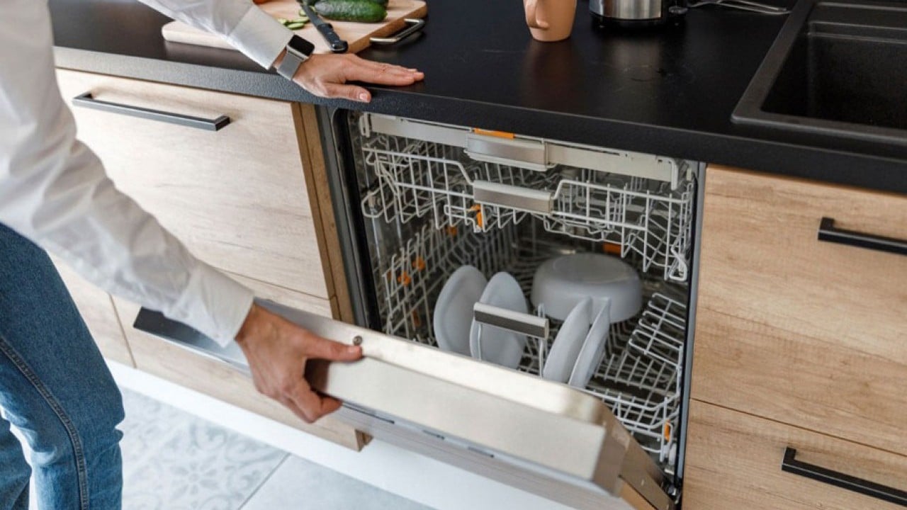 Devir tasarruf devri! Bulaşık makinesinde bunu asla yapmayın