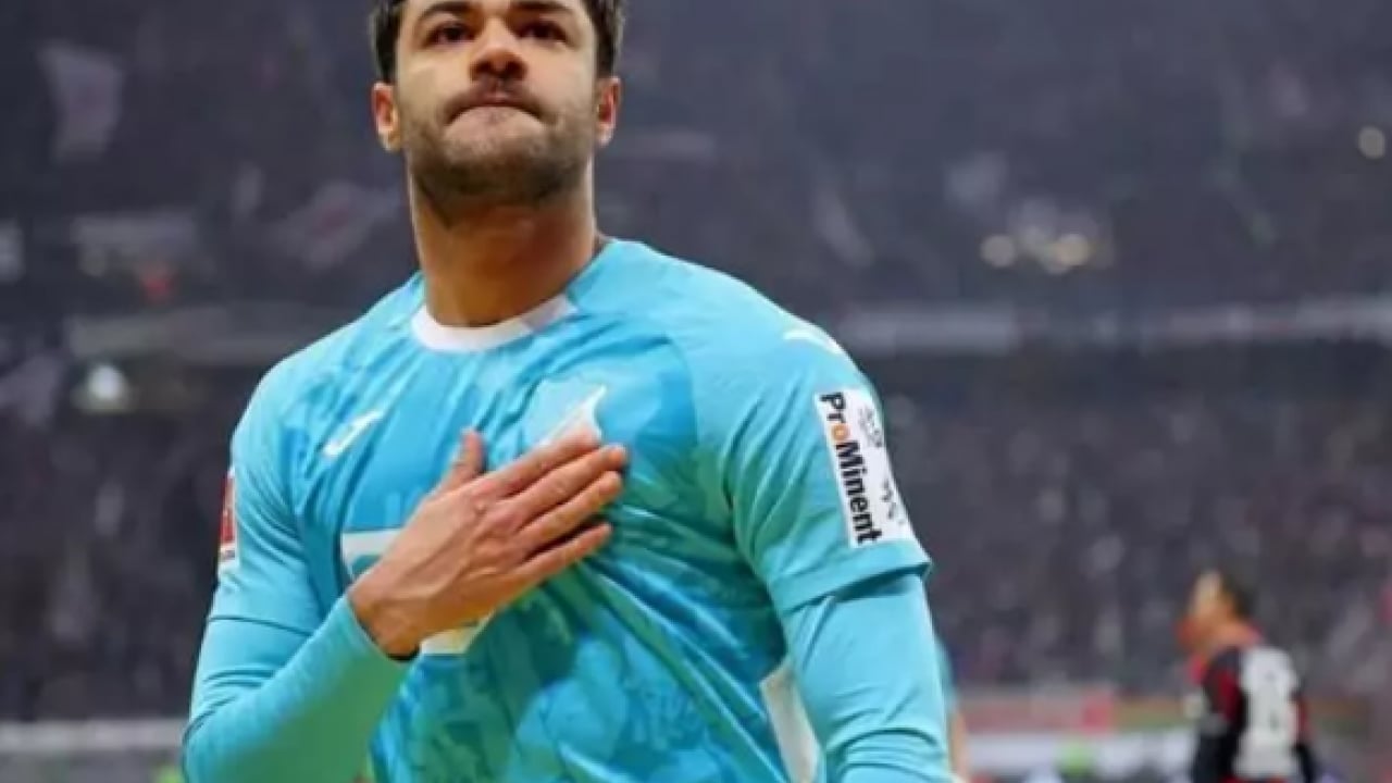 Foto - Devleri peşine takmıştı: Milli futbolcu Alman vatandaşlığına geçiyor!