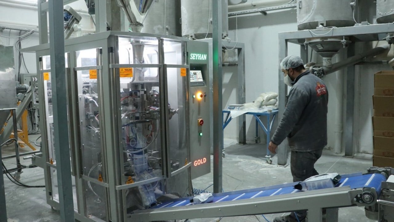 Foto - Devlet desteğiyle fabrika kurdu! Günde 100 bin paket glütensiz gıda üretiyor