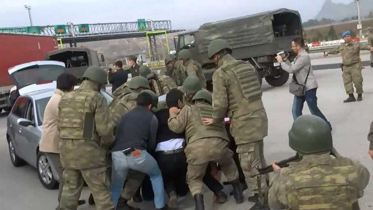 Foto - Devlete kurulan tuzak: MİT tırları kumpasının üzerinden 12 yıl geçti