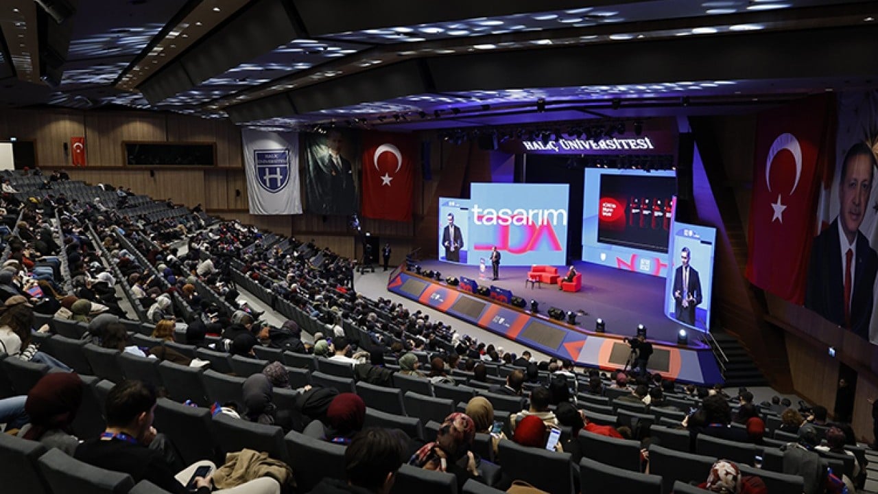 Foto - Dijital bilgi kirliliğine son! Artık Türkiye’nin yerli dijital ansiklopedisi ‘KÜRE’ var