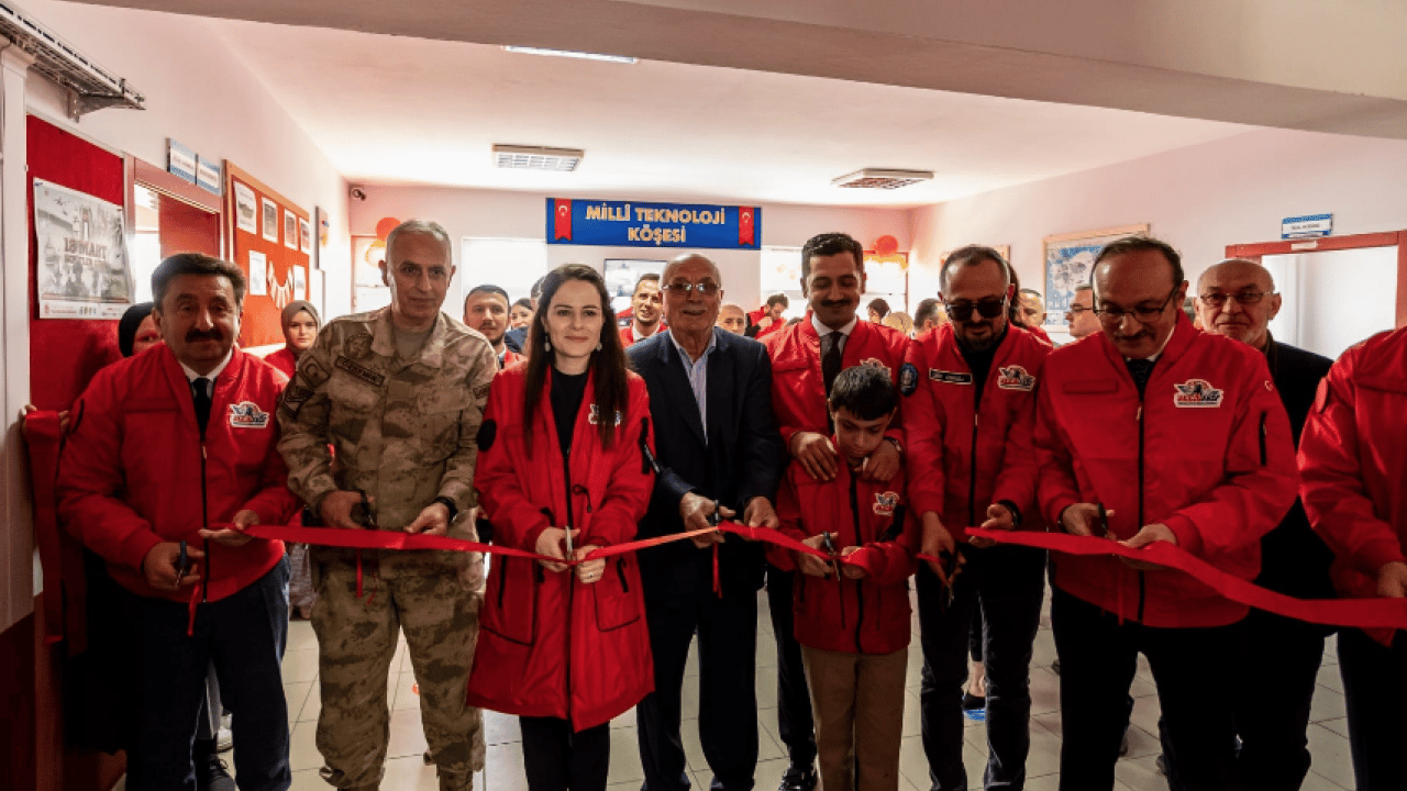 Foto - Dijital Birlik Platformu’ndan gençlere teknoloji ve üretim odaklı hamle...