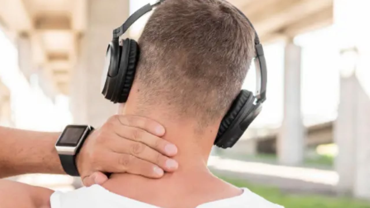 Foto - Dijital cihaz çoğaldıkça... Postür bozukluğuna yol açan sendrom: Tekno boyun nedir?