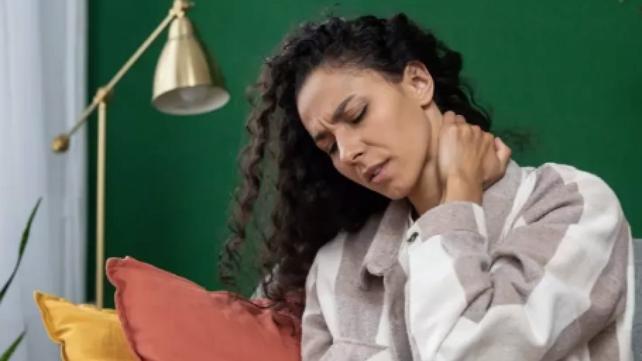 Foto - Dijital cihaz çoğaldıkça... Postür bozukluğuna yol açan sendrom: Tekno boyun nedir?