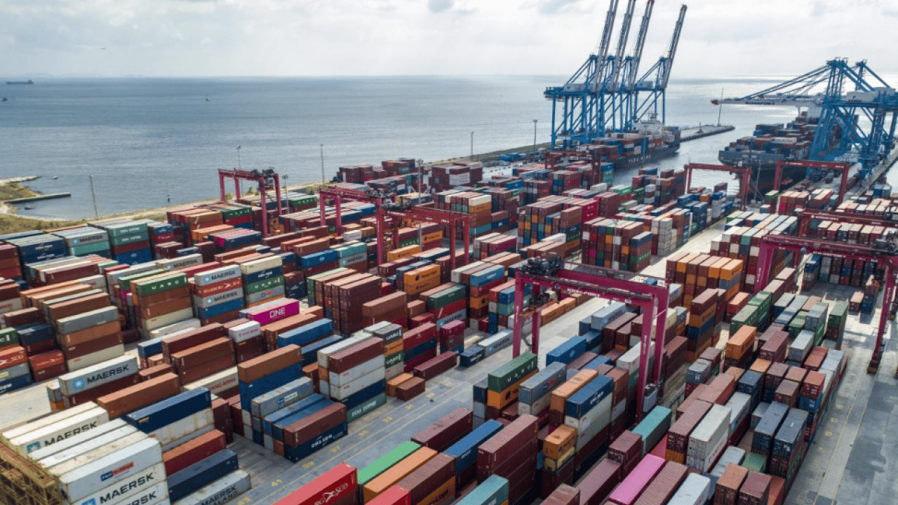 Dış ticarette 2026 rotası belli oldu: İhracatta yükseliş, ithalatta 'fren' dönemi!