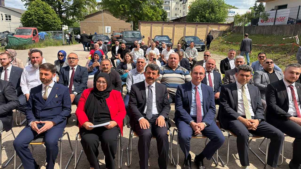 Foto - DİTİB'e bağlı 864'üncü eser! Almanya'da Fatih Camii açıldı