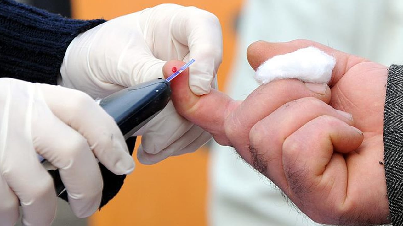 Diyabet sessizce tehdit ediyor: Hastalığa karşı günde en az 30 dakika yürüyün! Gizli şekerden korunmanın faydaları