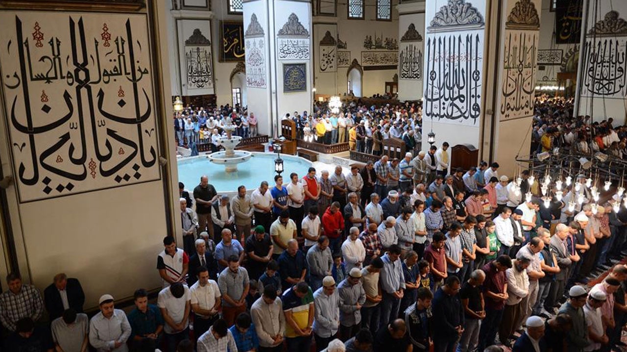 Foto - Diyanet'ten açıklama geldi! İşte il il bayram namazı saatleri