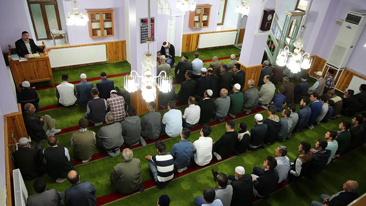 Foto - Diyanet'ten açıklama geldi! İşte il il bayram namazı saatleri