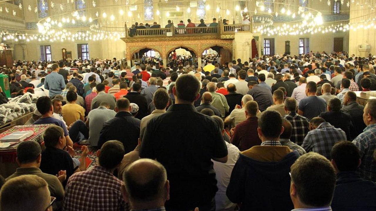 Foto - Diyanet'ten açıklama geldi! İşte il il bayram namazı saatleri