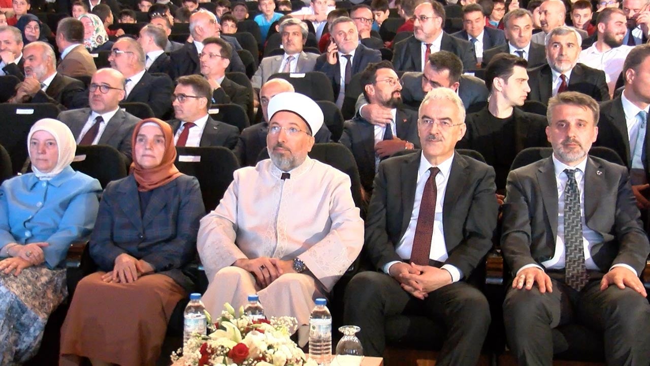 Foto - Diyanet'ten ebeveynlere çarpıcı mesaj! Yaz Kur'an kursları manevi yatırımdır