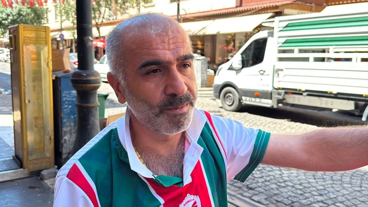 Foto - Diyarbakırlılar sıcağa böyle dayanıyor! 2 bardağı 20 bardak suya bedel