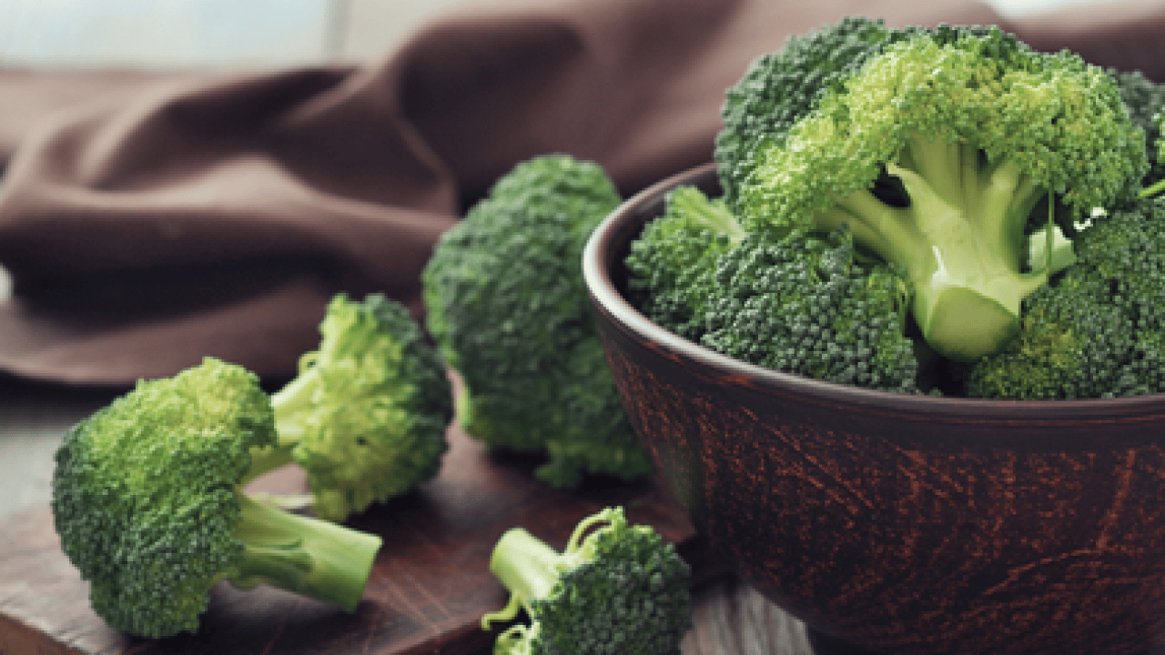 Foto - Diyet lifi açısından... Çöpe atılıyor, asıl vitamin sapında: Bağırsakları yağlıyor, şişliği indiriyor