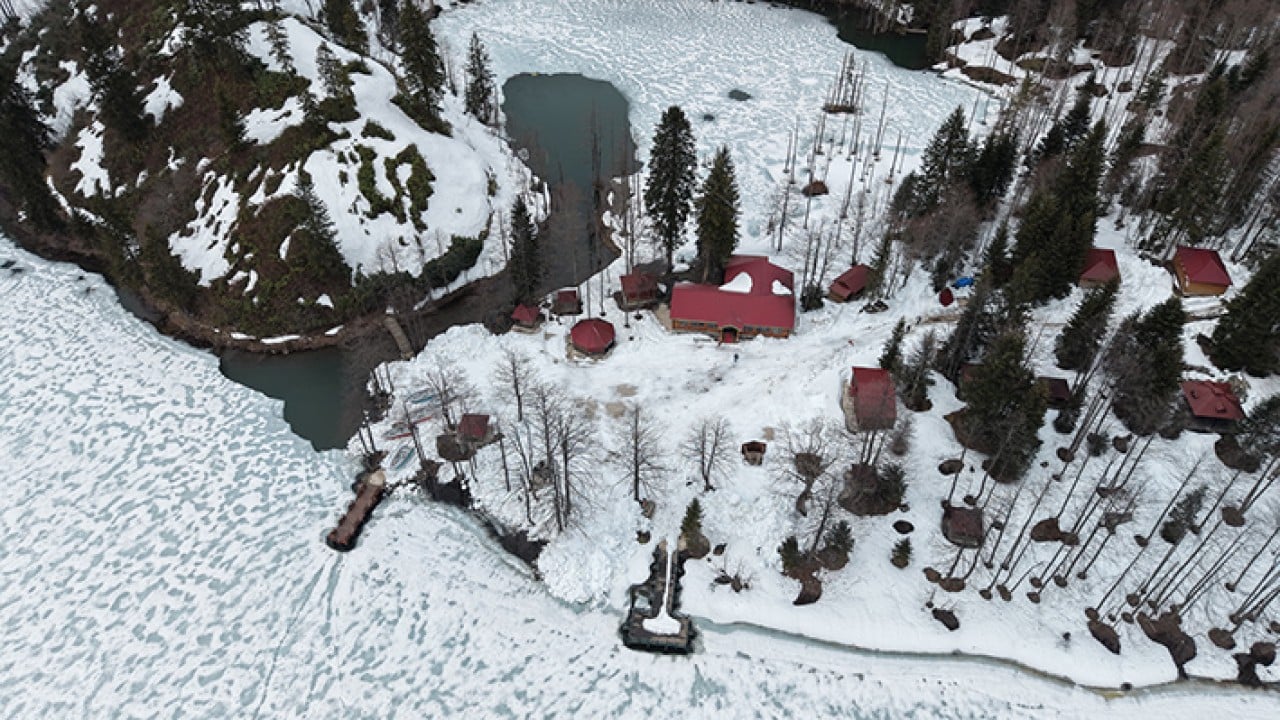 Foto - Doğa harikası Karagöl kış uykusundan uyandı