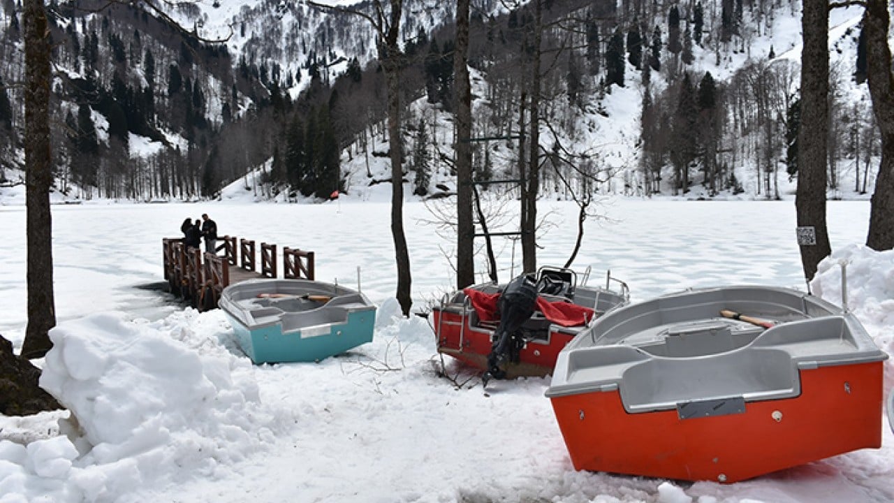 Foto - Doğa harikası Karagöl kış uykusundan uyandı